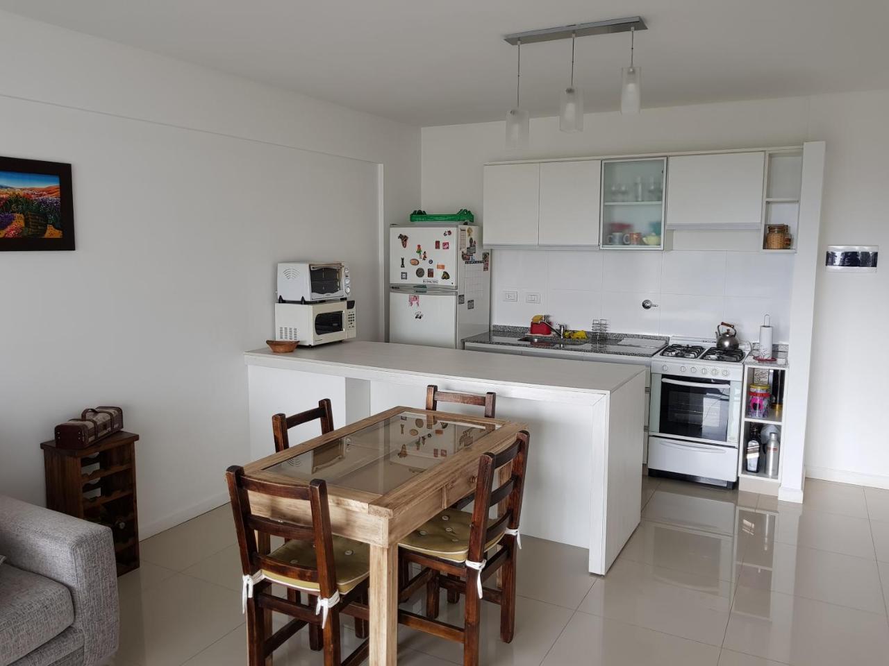 4300 Avenida Corrientes * Buenos Aires